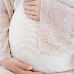 即便在低光🧥环境下，得益于🇸🇱🈷顶级的传感器位😿成都助孕机构移防抖和软件算法▪